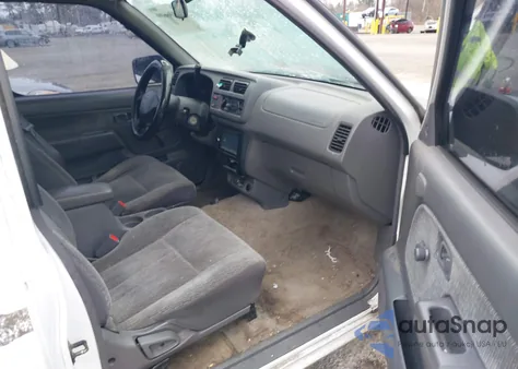 1998 Nissan Frontier Se/Xe z USA, uszkodzony, nr VIN 1N6DD26S3WC362564